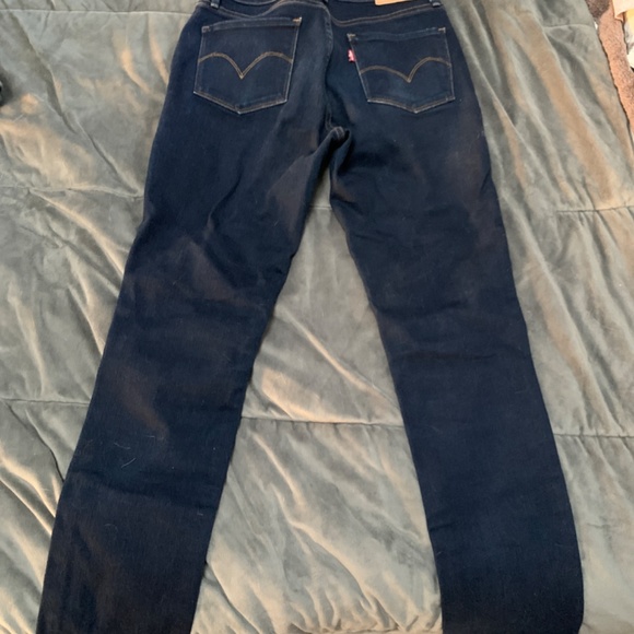 Levis Midrise Skinny jeans - Picture 4 of 4